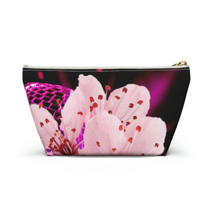 Accessory Pouch w T-bottom