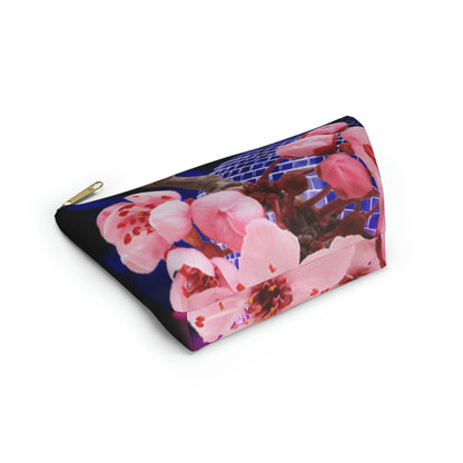 Accessory Pouch w T-bottom